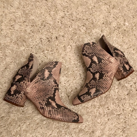 steve madden snake print booties